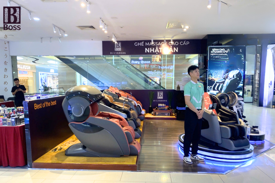 Ghế massage Boss Vincom B&agrave; Triệu 